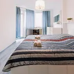Family Aquarium Haven * براتسيلافا