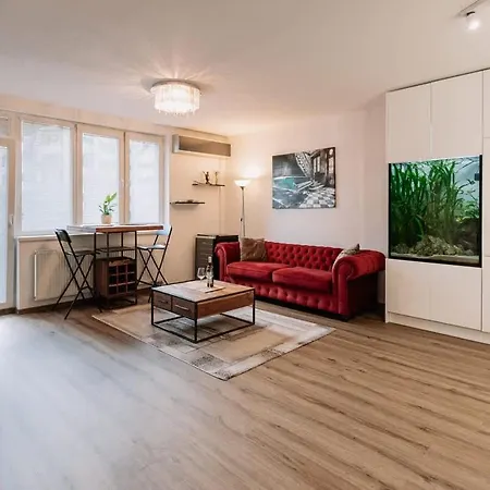 Family Aquarium Haven